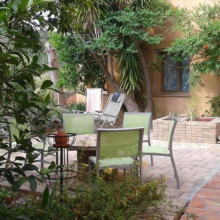 Atelier Pasquer Bed & Breakfast Fitou Exterior photo